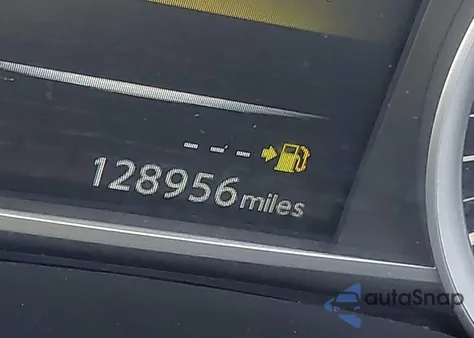 2018 Nissan Sentra S z USA, uszkodzony, nr VIN 3N1AB7AP9JY310712